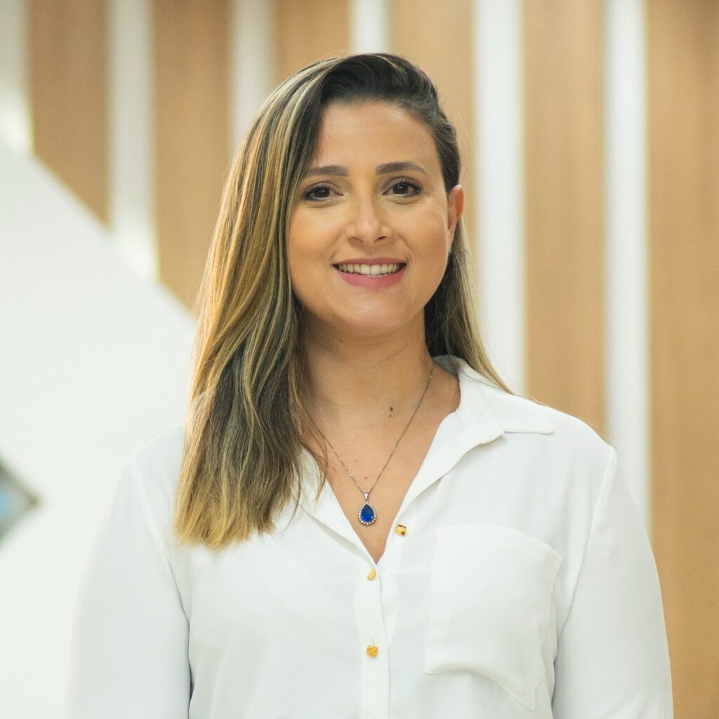 Caroline de Paula Correa Bezerra